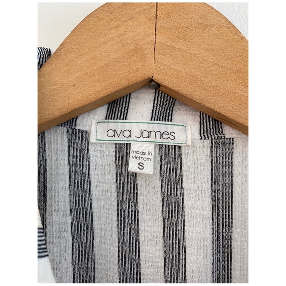 Grey & White Striped Blouse - Picture 3 of 3